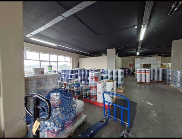 660M² RETAIL TO LET IN CAPE GATE